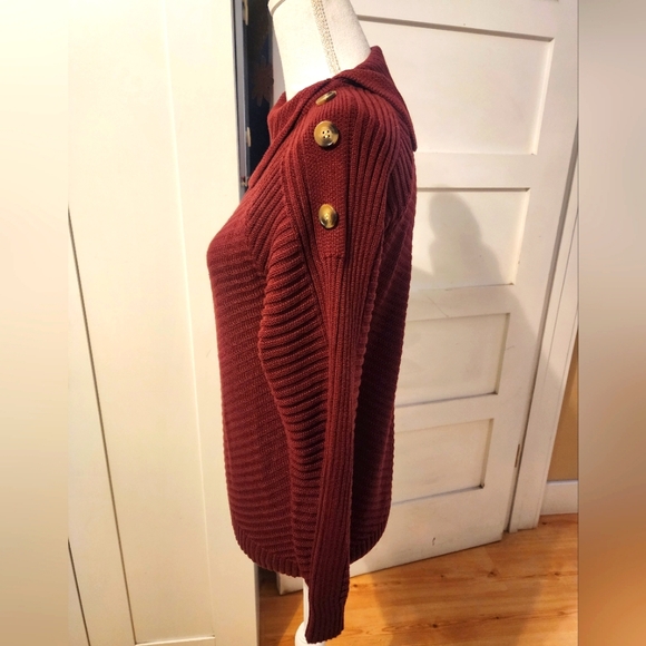 United States Sweaters for Women - Picture 3 of 12